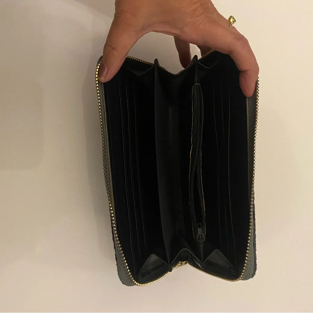 Womens Wallet - Picture 3 of 3